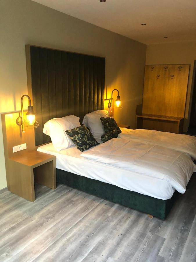 Hotel Athen Kelsterbach Frankfurt Airport Екстериор снимка