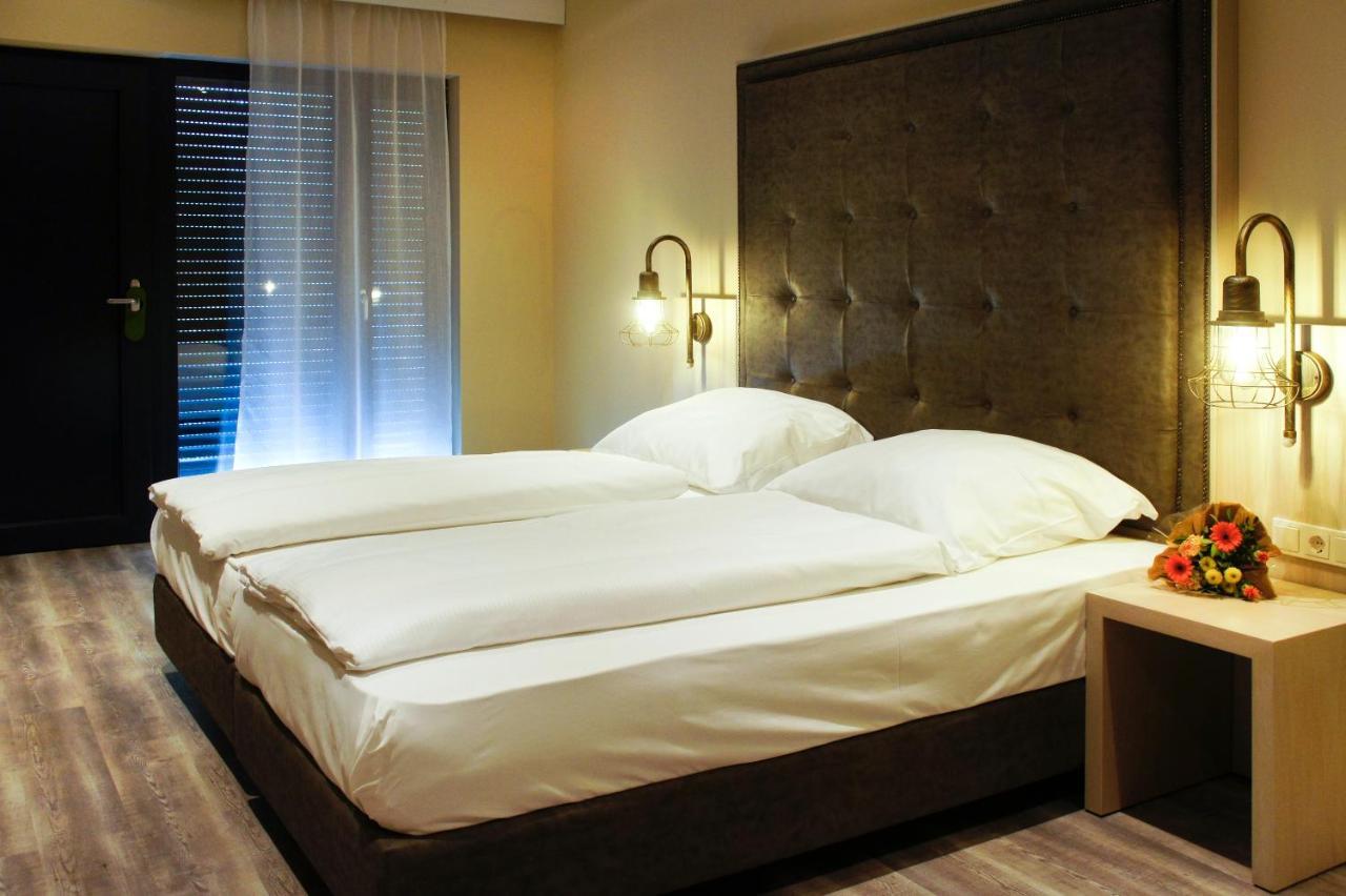 Hotel Athen Kelsterbach Frankfurt Airport Екстериор снимка