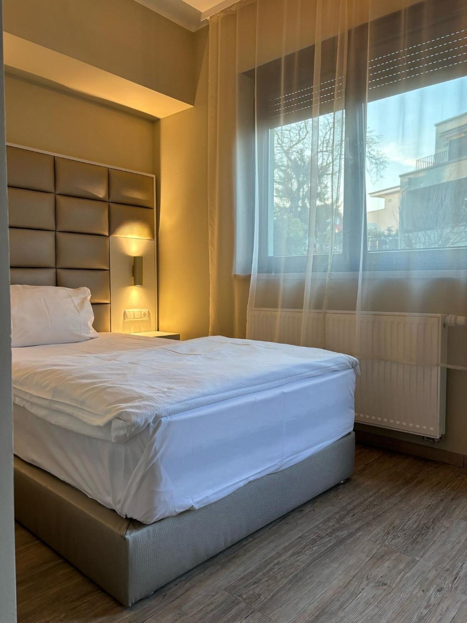 Hotel Athen Kelsterbach Frankfurt Airport Екстериор снимка