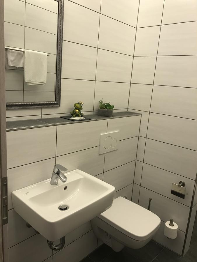 Hotel Athen Kelsterbach Frankfurt Airport Екстериор снимка