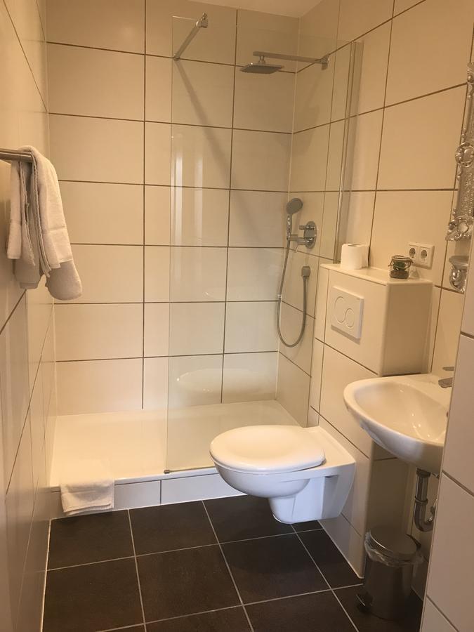 Hotel Athen Kelsterbach Frankfurt Airport Екстериор снимка